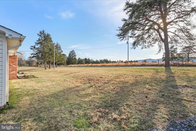 1832 RIDGEWAY RD, Front Royal, VA 22630