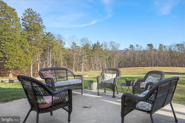 1832 RIDGEWAY RD, Front Royal, VA 22630