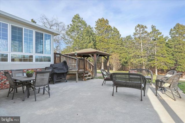 1832 RIDGEWAY RD, Front Royal, VA 22630