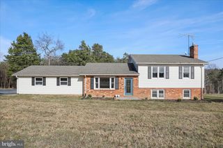 1832 RIDGEWAY RD, Front Royal, VA 22630