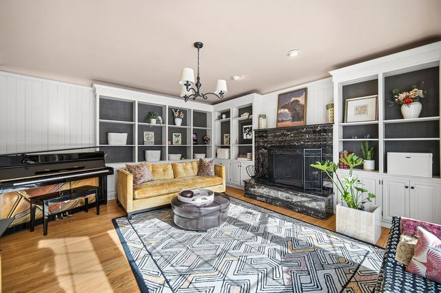 1819 Cornell Road, Flossmoor, IL 60422