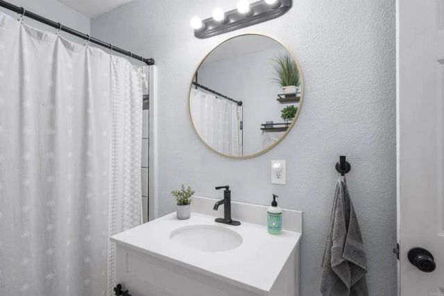 4575 Dwight Street, San Diego, CA 92105