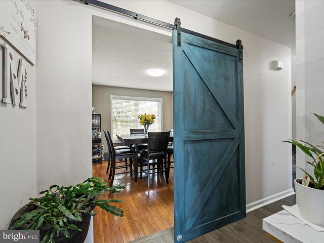 155 FENIMORE DR, Inwood, WV 25428