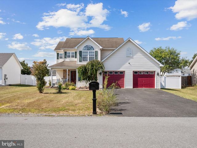 155 FENIMORE DR, Inwood, WV 25428