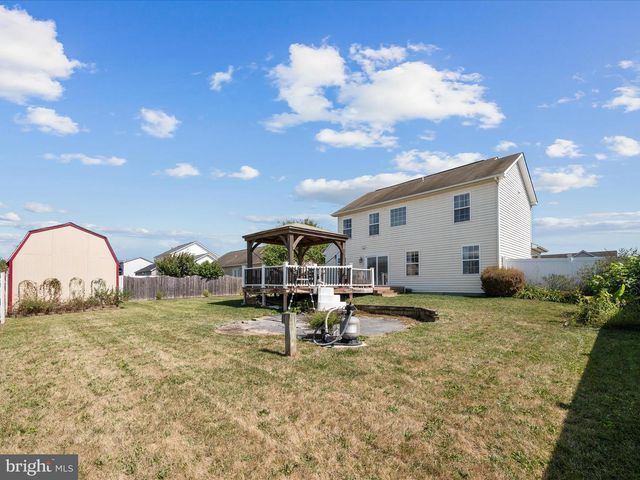 155 FENIMORE DR, Inwood, WV 25428