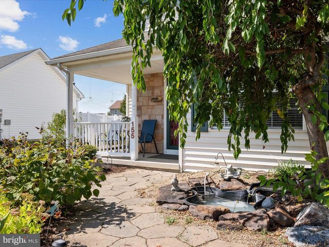 155 FENIMORE DR, Inwood, WV 25428