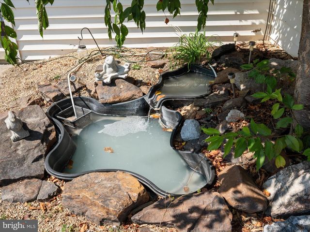 155 FENIMORE DR, Inwood, WV 25428