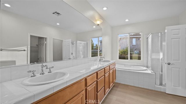 1728 Tamarron, Corona, CA 92883