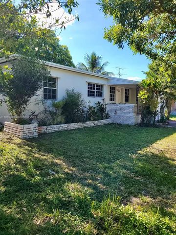 15800 NE 15th Ave, North Miami Beach, FL 33162