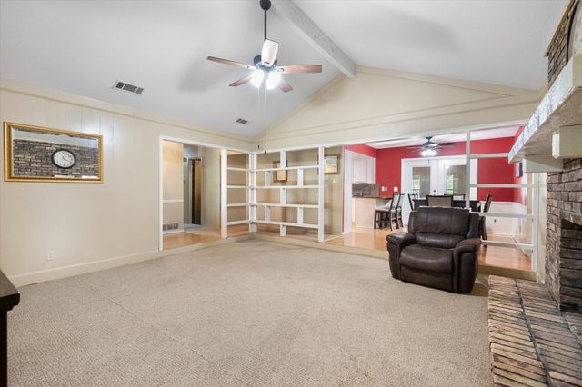 541 Apple Lane, Midlothian, TX 76065
