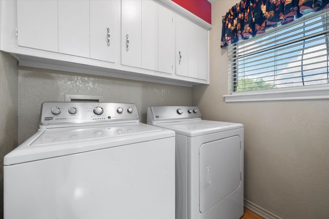 541 Apple Lane, Midlothian, TX 76065