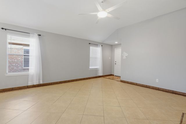 1136 Kachina Lane, Fort Worth, TX 76052