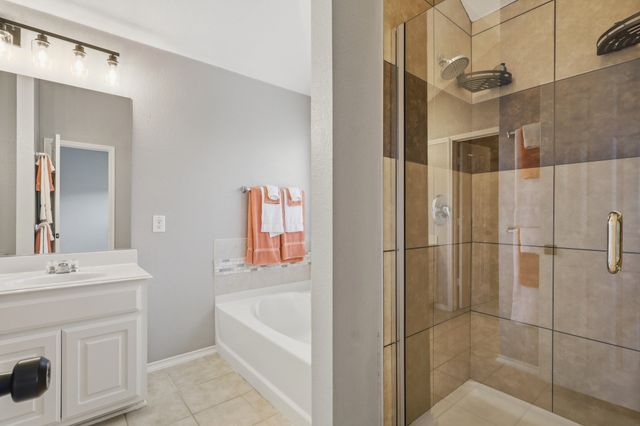 1136 Kachina Lane, Fort Worth, TX 76052