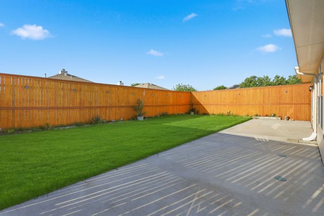 1136 Kachina Lane, Fort Worth, TX 76052