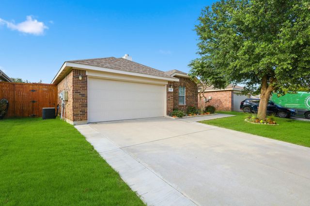 1136 Kachina Lane, Fort Worth, TX 76052