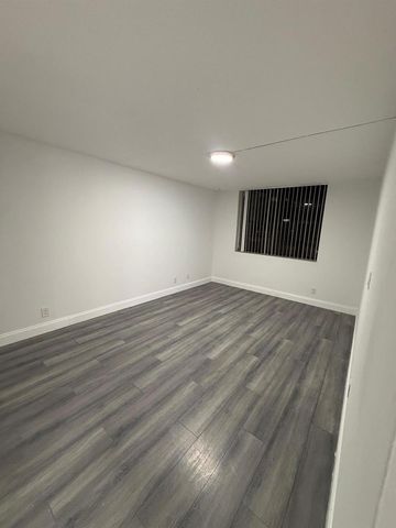 6190 Woodlands Boulevard 110, Tamarac, FL 33319