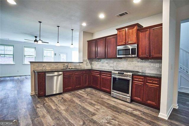 310 Woodson Way, Woodstock, GA 30189