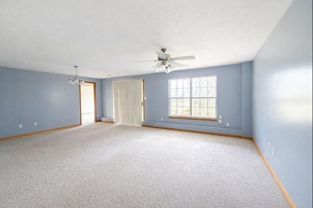 16524 S 53rd Terr Court, Independence, MO 64055