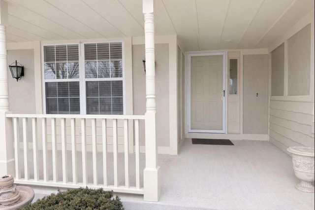 16524 S 53rd Terr Court, Independence, MO 64055