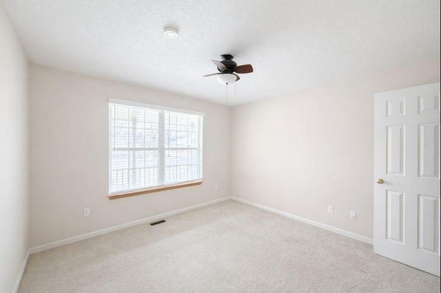 16524 S 53rd Terr Court, Independence, MO 64055