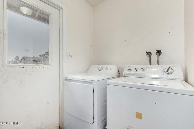 7522 W CHEERY LYNN Road, Phoenix, AZ 85033