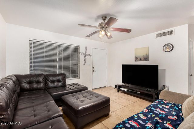 7522 W CHEERY LYNN Road, Phoenix, AZ 85033