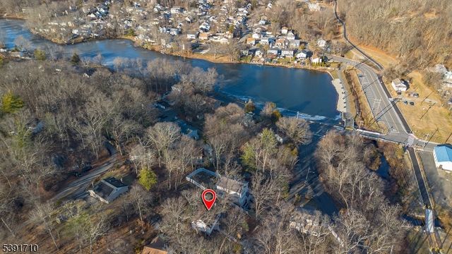 2 Roger Ave, Wanaque Boro, NJ 07420