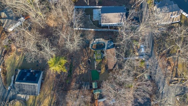 2 Roger Ave, Wanaque Boro, NJ 07420