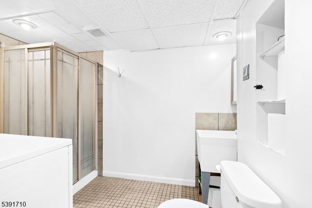 2 Roger Ave, Wanaque Boro, NJ 07420