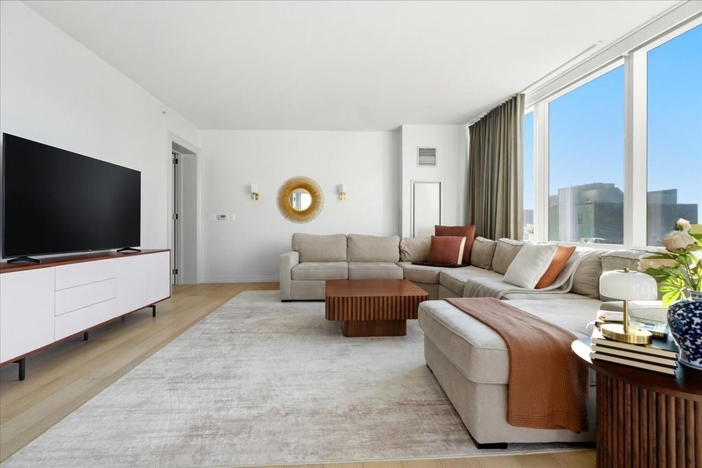 1 Franklin St 1404, Boston, MA 02110