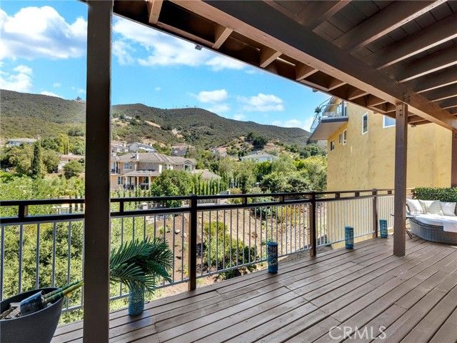 1124 Kathleen Drive, Newbury Park (thousand Oaks), CA 91320