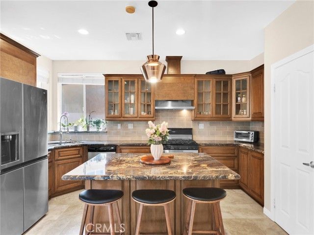 1124 Kathleen Drive, Newbury Park (thousand Oaks), CA 91320