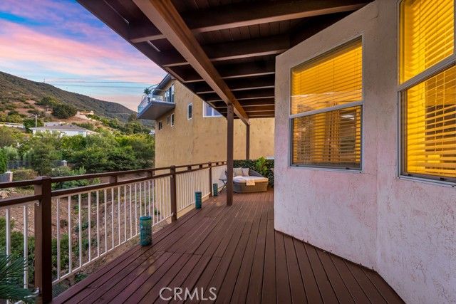 1124 Kathleen Drive, Newbury Park (thousand Oaks), CA 91320