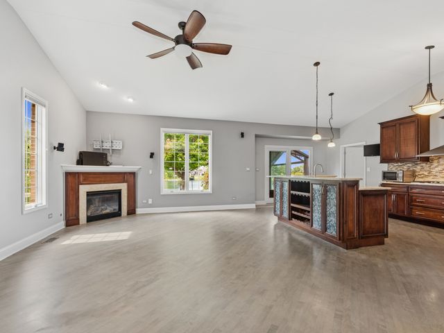 13828 W Crescenzo Drive, Manhattan, IL 60442