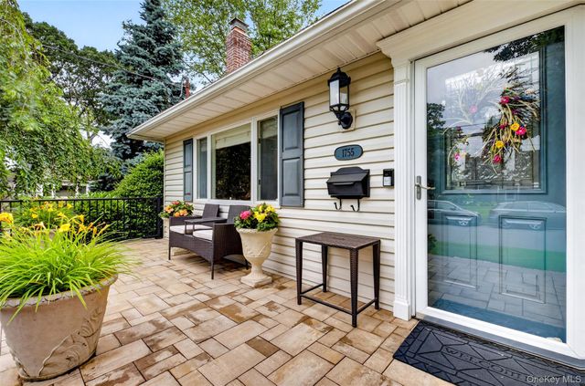 1755 Grand Avenue, Merrick, NY 11566