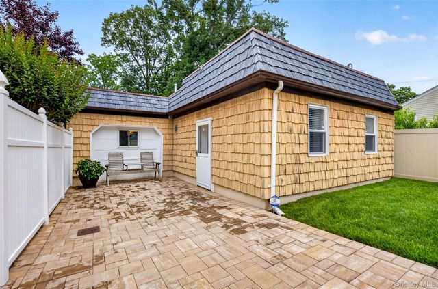 1755 Grand Avenue, Merrick, NY 11566
