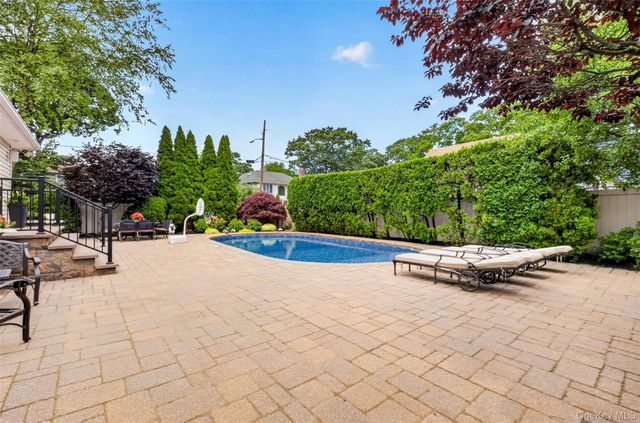 1755 Grand Avenue, Merrick, NY 11566