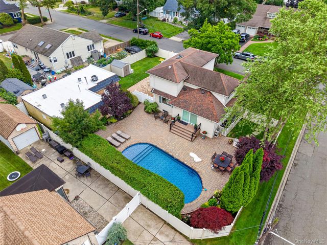 1755 Grand Avenue, Merrick, NY 11566