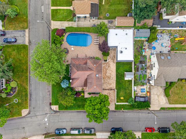 1755 Grand Avenue, Merrick, NY 11566