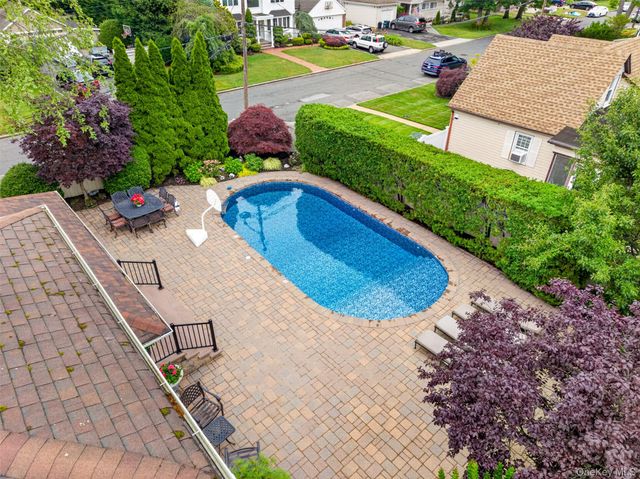 1755 Grand Avenue, Merrick, NY 11566