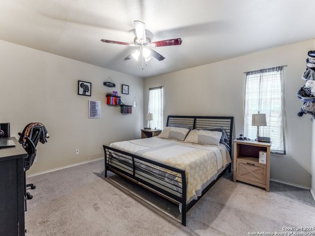 5615 Wood Climb St, San Antonio, TX 78233