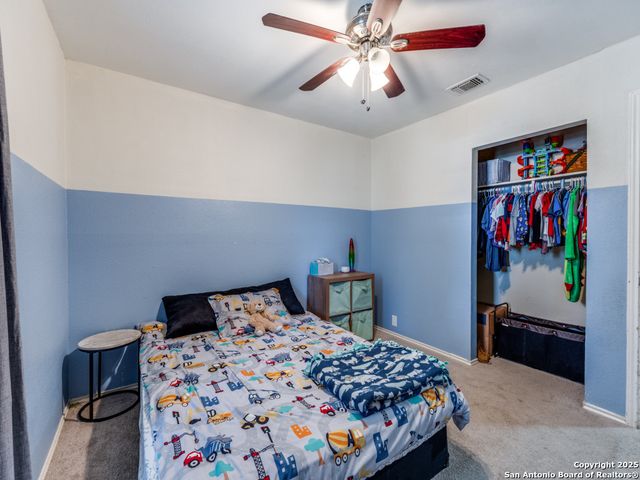 5615 Wood Climb St, San Antonio, TX 78233