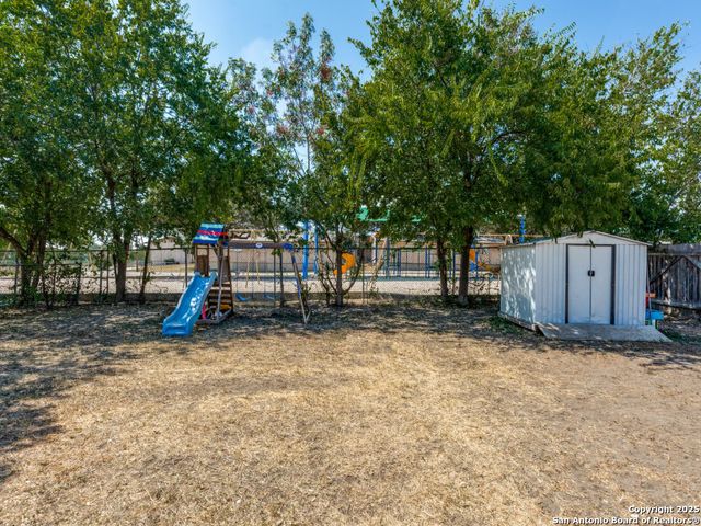 5615 Wood Climb St, San Antonio, TX 78233