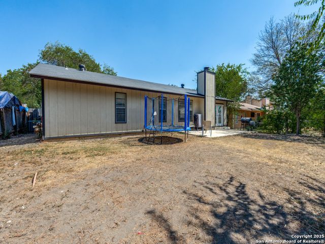 5615 Wood Climb St, San Antonio, TX 78233