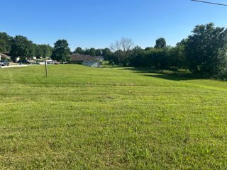 1703 South 10th Avenue, Ozark, MO 65721