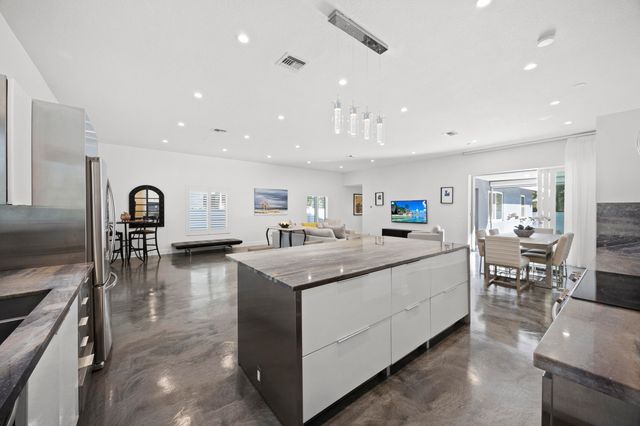 930 NW 4th Court, Boca Raton, FL 33432