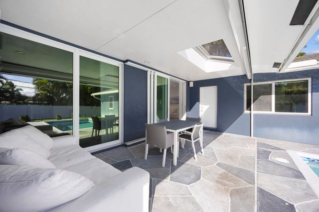 930 NW 4th Court, Boca Raton, FL 33432