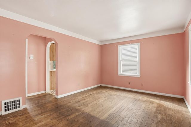 3445 Detroit Street, Dearborn, MI 48124