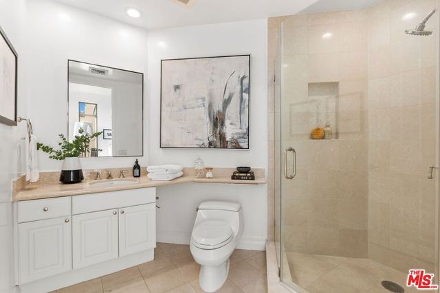 11847 Gorham Avenue 406, Los Angeles, CA 90049