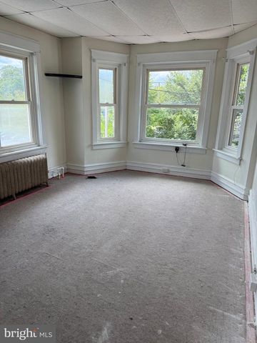 6271 PERKIOMEN AVE, Birdsboro, PA 19508